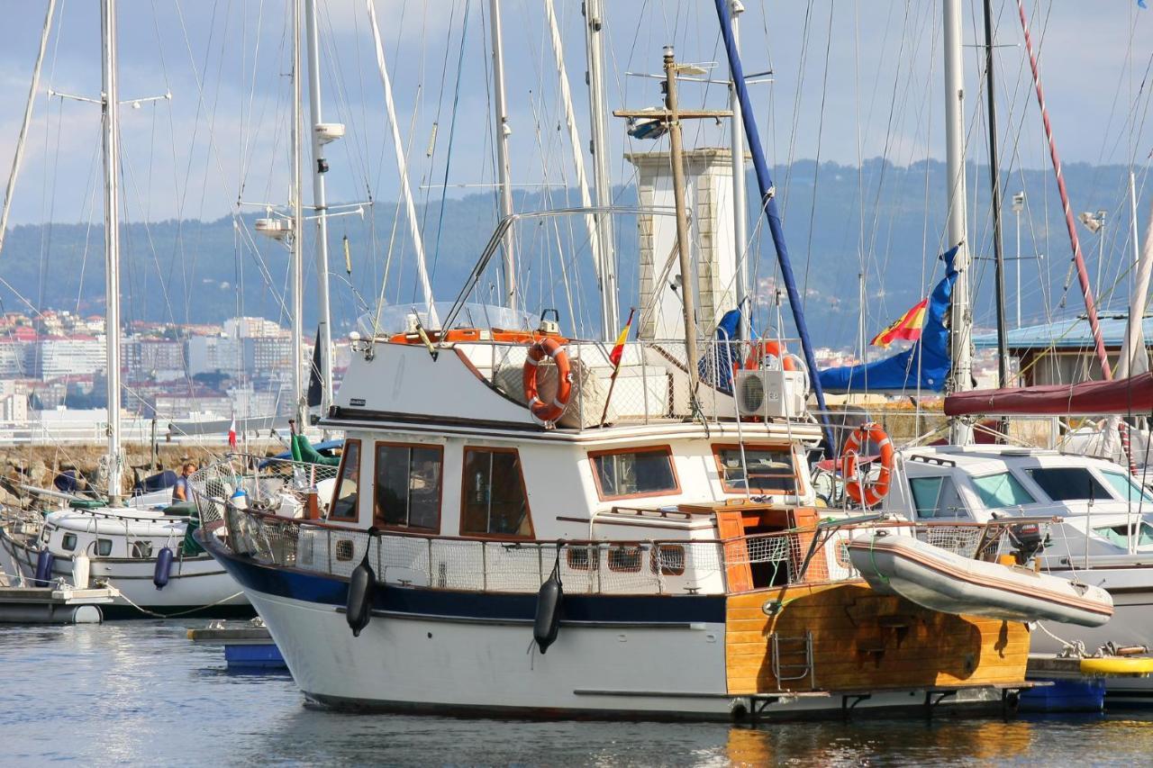 Barco 12 Mts Centro Cangas Exteriör bild